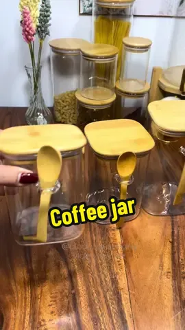 Estitek n lagayan ng mga kape magpalit kana mii #coffeejar #jarwithbamboolid #glassjar #canister #glassware #teamputiteamkahoy #kitchenware 