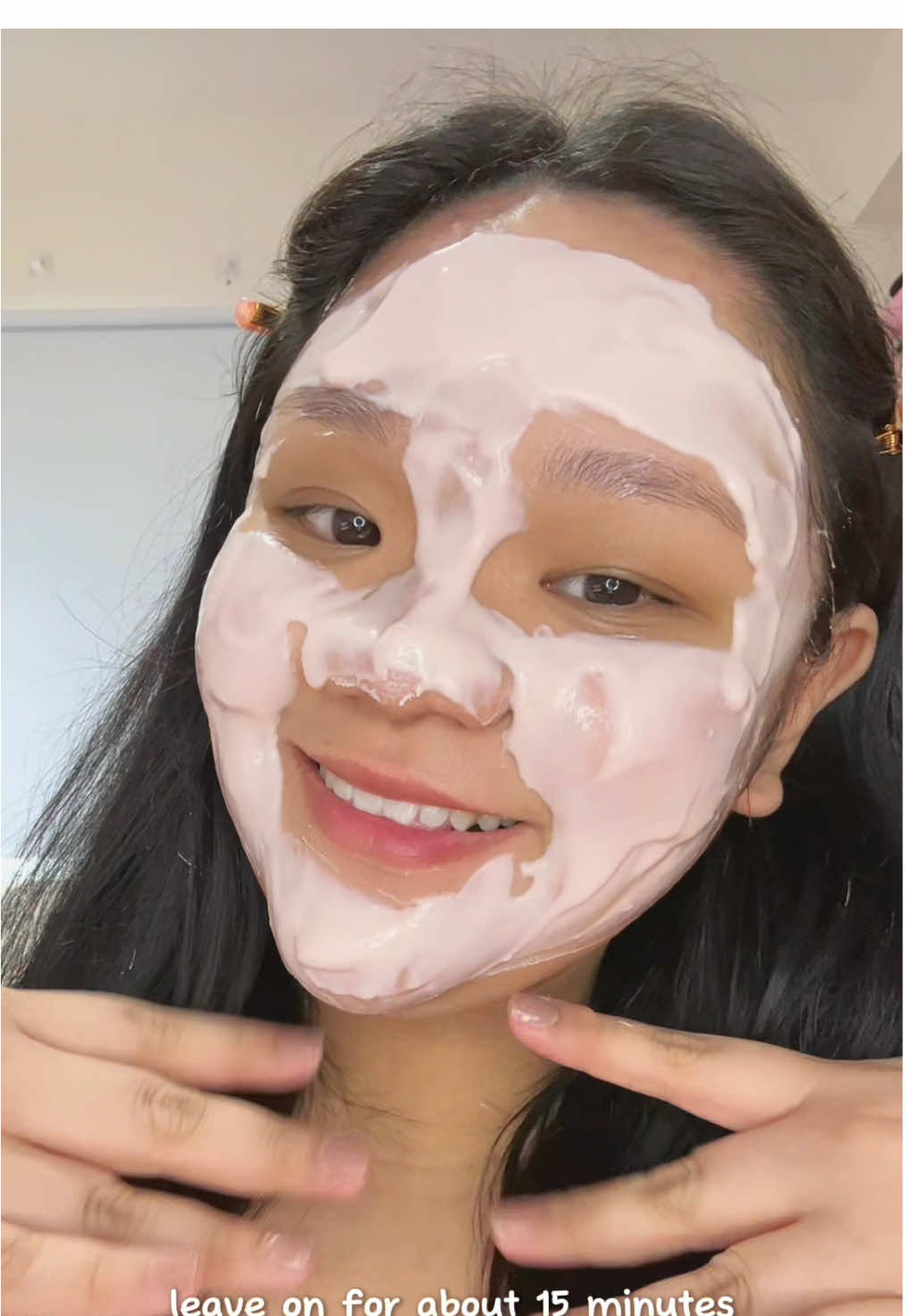 Dreaming of glowing, hydrated, and glass-like skin? 🫧🤍 Say hello to the Mediheal Derma Modeling Pack – your new skincare BFF! Achieve glass skin at home with this easy-to-use modeling mask.  @MEDIHEAL   Check my yellow basket for yours! 🛒 #mediheal #modelingmask #medihealtonerpad #collagenmask #glassskinroutine #koreanskincare #kbeauty #creatorsearchinsights 