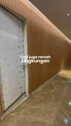 ✨ Full Makeover Alert! ✨ Ruangan di Ciputra, Jakarta Selatan, ini berubah total jadi super estetik dengan full WPC kisi-kisi dari dinding sampai plafon! 😍 Kenapa pilih WPC kisi-kisi?  ✅ Tahan lama & anti-rayap ✅ Mudah dirawat & ramah lingkungan ✅ Desain modern bikin ruangan terlihat lebih luas & elegan Hasilnya? Look yang clean, premium, dan pastinya bikin ruangan terasa lebih cozy. Semua ini dikerjakan rapi oleh Juragan Rumahku, ahlinya makeover interior! 💪✨ Mau ruangan kamu jadi secantik ini? Yuk, DM kita sekarang untuk konsultasi! Jangan lupa follow buat lihat update proyek makeover lainnya. 💬 Toko offline :                  1. Jl. Percetakan Negara No.6 RT 02 / RW 06 Rawasari, Kec. Cempaka Putih, Central Jakarta.                  2. Taman Palem Mutiara Blok D8 No. 20 Cengkareng, Jakarta Barat.  #JuraganRumahku #MakeoverRumah #WPCKisiKisi #DesainInterior #RenovasiRumah #InteriorEstetik #RenovasiJakarta #AntiRayap #InteriorPremium #InspirasiRumah #RenovasiDinding #RenovasiPlafon