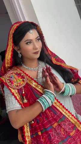 My beautiful engagement bride🩵🩵 @Priyanka Gupta ❤️ #makeupbymamta #mamtadas #mamtamakeupstudio #kalaiya #makeupartist #bookingopenforbridalmakeup 