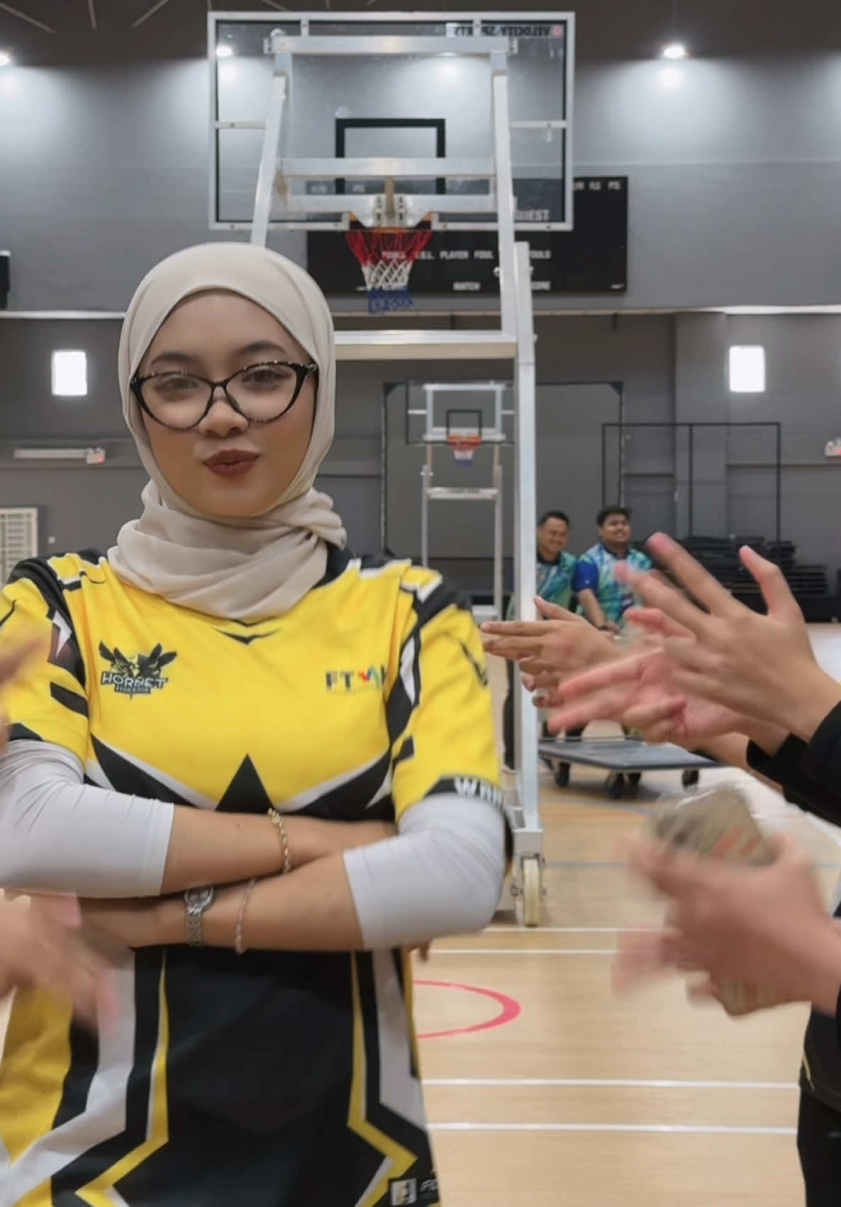 [Sukan Antara Fakulti Ke-18] Pasukan bola keranjang  FTMK SAF ke-18 sesi 2024! Fasa 1 Sukan Antara Fakulti bermula pada 13 hingga 17 November 2024 manakala Fasa 2 bermula 22 hingga 24 November 2024. Ayuh semarakkan lagi SAF Kali Ke-18 ini dengan sokongan yang lebih jitu daripada anda semua! 🔥🔥🔥 #safutem2024#saf #utem #sukan #fakulti #fyppppppppppppppppppppppp #dance #ofheart 