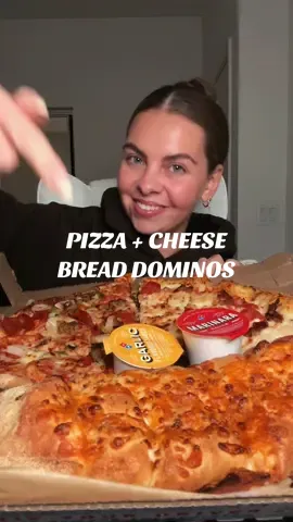 THIS CHEESEBREAD THOUGH 🧀🍞 I’VE BEEN MISSING OUT BIG TIME!!!  #dominosmukbang #crunchymukbang #asmrfood #Foodie #eating #pizzamukbang #saucymukbang #cheesebread #dominospizza #pizzalover #foodtiktok #mukbangeatingshowtiktok #fypシ゚viral #pizzatiktok 