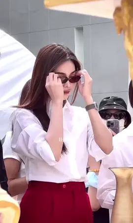 So handsome 🤤🤍#engfawaraha #อิงฟ้ามหาชน #engfa #engfa32 #missgrandthailand #fyp #tiktok #xuhuong #xuhuongtiktok 