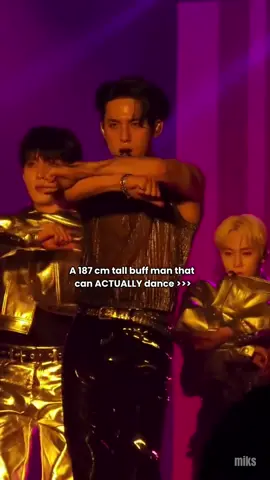I really admire his dancing skills because out of all the buff idols i know, he's the only one whose moves doesn't look heavy or limited #mingyu #kimmingyu #seventeen #fypシ゚ 