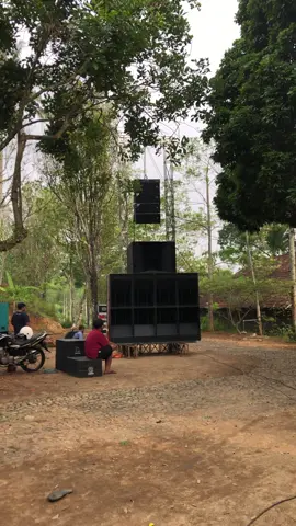 umumm batureee🫣. #scproduction #sound #soundsystem #soundsystemhajatan #denyo25es #wisdom #fypage #fyppppppppppppppppppppppp 