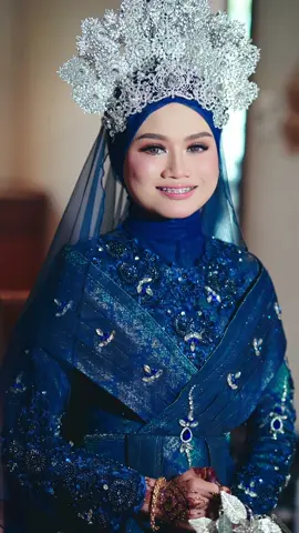 Turkish Hijabstyling Teacher Aeyin @Æyin 🍉        For Sanding😍 Congrats Aeyin & Naim..May Allah Bless Ur Marriage Untill Jannah Mua: @KikaMohd  #hijabstyledbyyuti #turkishstyledbyyuti 