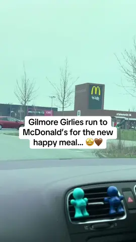 Its actually our advent 🤩 #adventcalendar #gilmoregirls #gilmoregirlstiktok #rorygilmore 