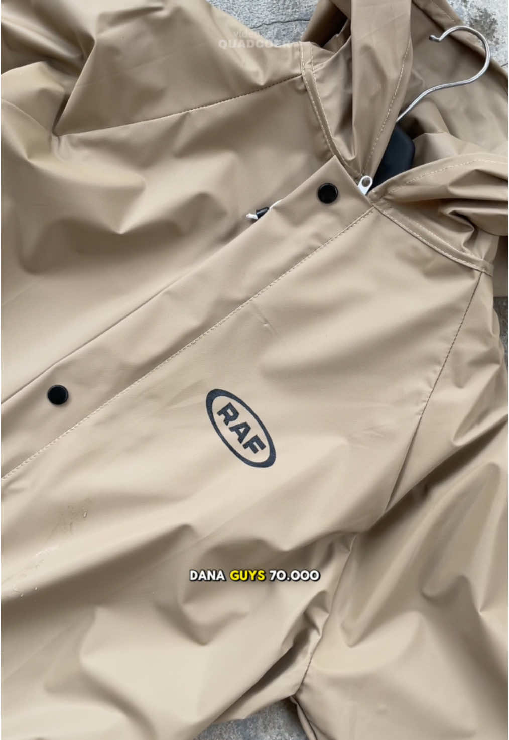 Nih daripada top up yang gak jelas mending di jadiin barang aja jas hujan raf #jashujanjumbo #jashujanbigsize #mantelhujan #jashujanpria #jashujanwanita #jashujandewasa 