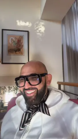 Хорошего вам дня, улыбайтесь пожалуйста 😊#николайвасиленко #мояжизнь #улыбка #жизньниколаявасиленко #улыбканиколаявасиленко 