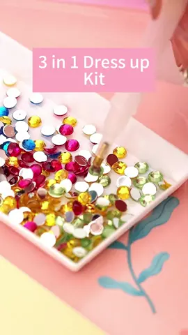 Don't know how to play the dress up kit? Let me show you how to glue diamonds to your dress! Product👗: 3-in-1 Dress Up Game Set Check it now👉 : mideerart.com #mideer#mideertoys#blackfriday#blackfridaydeals#christmasgifts#giftforkids#christmasgiftsforkids#toys#dressuptoy#kidsgifts