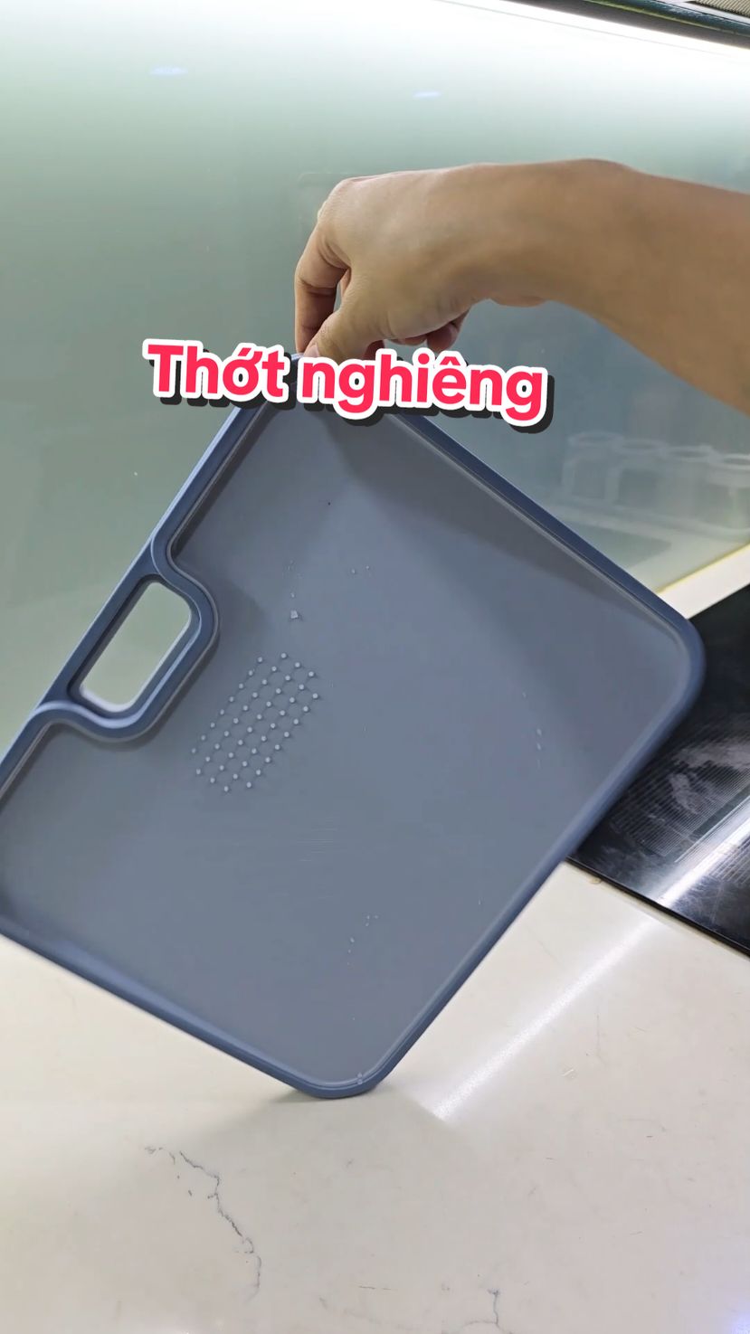 Thớt nghiêng Inochi 2 mặt không chạm đất #thotnhua #thotnhuakhangkhuan #thotnghieng #thotinochi 