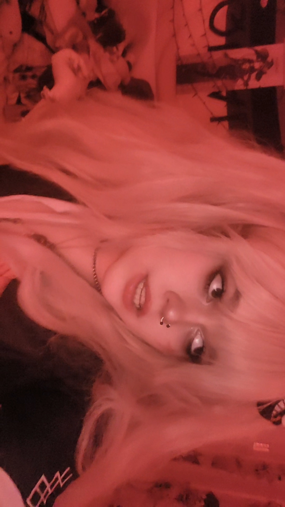 may I eat burger #junko #junkoenoshima #danganronpa1 #danganronpa #gaykidjay 