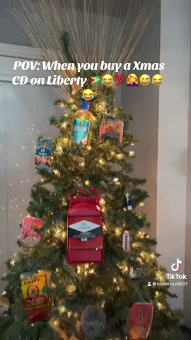 Its almost rha rime of rhw year. Tb to my viral xmas tree fr last year #fyp #guyana #592 #592🇬🇾 #tiktokguyana #tiktokguyana🇬🇾 #guyanatiktok🇬🇾 #guyanatiktok #guyanatiktok🇬🇾🇹🇹 #trini_tiktoks #guyanesetiktok #guyanesetiktok🇬🇾🇬🇾🇬🇾 #guyanesetiktok🇬🇾 #guyanesecomedy #guyanesetiktoker🇬🇾 #guyanesejokes #funny 