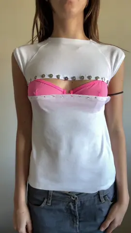 My version of mean girls 👙 From basic to bold in just a few snips! DIY your way to a top that turns heads—who said custom can’t be chic?  #diyproject #custom #fashion #fashiondesign #moda #DIY #designer #costura #2000s 