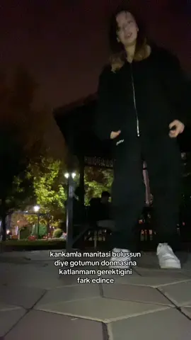 3.kisi olmak koyuyo insana😔