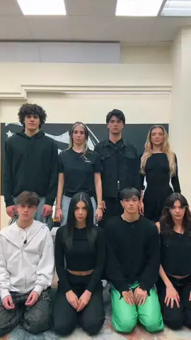 @trigNO @Teodoraolivia @nicolofilippucci @LUK3 @dani 🧃 @Amici Ufficiale 