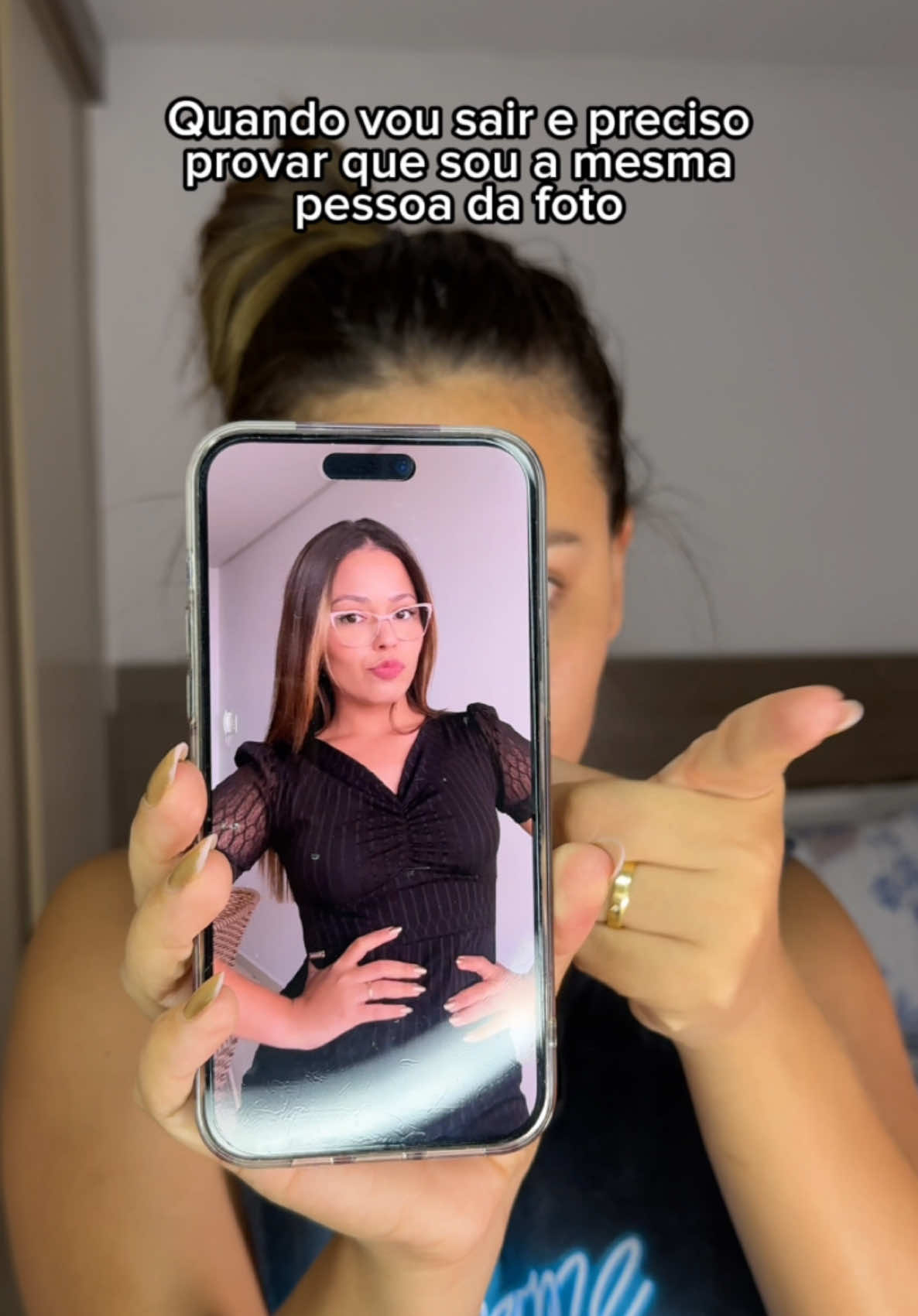 Quando vou sair e preciso provar que sou a mesma pessoa da foto 😮‍💨. #arrumesecomigo #look #arrumesecomigoreal  💗IB: @gabriella_jacinto0 