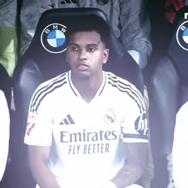 I hope this injury doesn't ruin him 💔 #rodrygogoes #rodrygogoesedit #edit #realmadrid #Viral @𝐚𝐲𝐚¹¹ @𝐌𝐚𝐫𝐢 ✮ @✮･ﾟ 𝓂𝒾𝓈𝒷𝒶𝒽  ﾟ･✮ ₇ @𝓝𝓪𝓽𝓲💕⚽️ @riri @Sara⁷ 