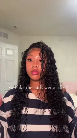 dont know which one i like better    #Uniushair#Uniushairstore#Unishairwigs#tiktokshopblackfriday #wiginstall #wiginfluencer #curls #gluelesswig #tiktokshopcybermonday