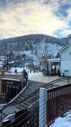 I absolutely love it here🫶🏻❄️ #POV #utah #christmas #vacationmode #parkcityutah 