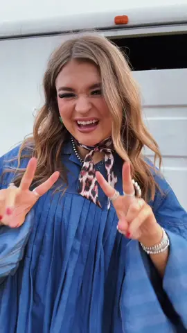 an absolute staple in my closet & so much fun to style!! @Shop The Remuda ✨✨✨ #OOTD #wearwhatyouwant #westernstyle #ecclecticstyle #vintagewestern #ecclecticstyle #westernfashion 