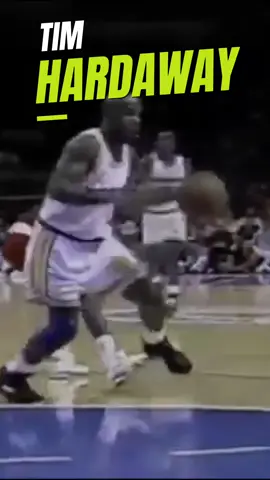 The Tim Hardaway Crossover aka the UTEP 2 STEP ‼️  ADD THIS TO YOUR BAG 🎒 #basketball #training #workout #ballhandling 