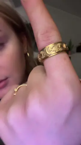 love it #gthicjewelry #gthic #fidget #fidgetring #fidgettoy #ring #goldjewelry #goldjewelryaesthetic 
