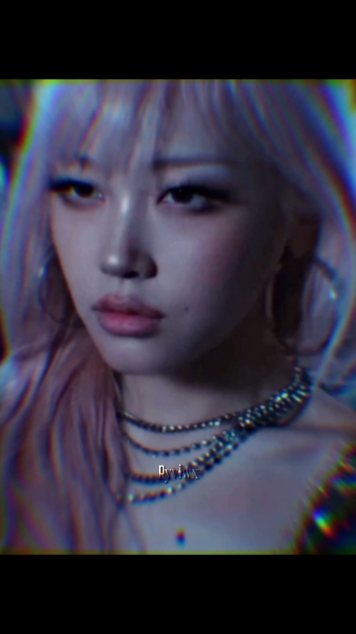 She delivered vocals, dances, raps and visuals, She's so talented#Heyoonjeong #Ryviwx #pivot #Heyoon #debut 