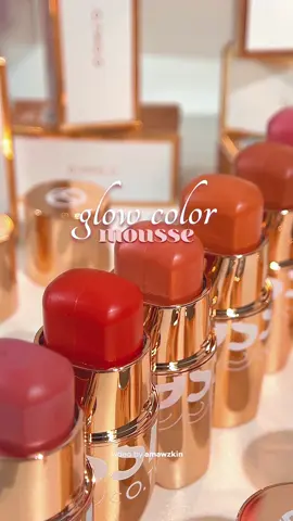 multi-purpose blush bisa dipakai di mata & di bibir😍 warnanya bisa di build up mau se-merona apaa, wajib coba inii cakep bgt! #otwoo #otwooid #otwooblush @otwoo.id 