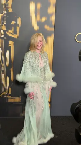 #ellefanning flashes a smile at the #oscars #governorsawards carpet 