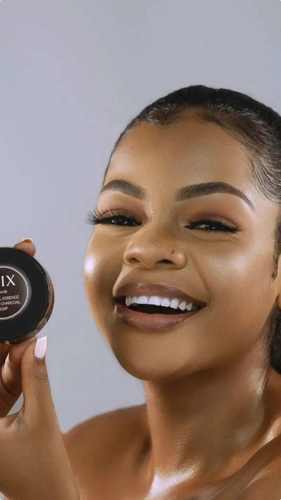 If you want to look that good,  here is what to use. #wix ,  lady’s favorite skincare brand  #skincare #wix #wixbeautyproduct #wixuganda #beauty #makeup #personalcare #model #trendingvideo #foryoupage❤️❤️ 