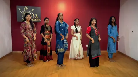 TDA Dancer’s  #tda #dancers #new #song #rajathiraja #classes #dance #tiktok #tiktok #modern #kollywood #fashion  @Raageteshwaary 