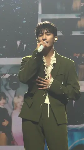 Dk’s highnote in Cheers to Youth >>> 🫶🏼😍 #saythename_17 #carat #seventeen #seventeeninoakland #dk #dkseventeen #dokyeom 