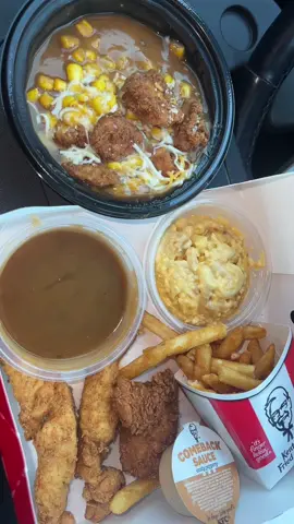 Eat @KFC with me 🫶🏻  Famous bowl, mac and cheese with some free tenders from the app 🫣🤭  #eatwithme #mukbangeatingshow #mukbangs #mukbang #mukbangasmr #asmrfood #asmreating #viraleating #fyp #chewing #kfc #famousbowl #kfcsecretmenuhacks #kfcchicken #kfcfamousbowl #kentuckyfriedchicken 