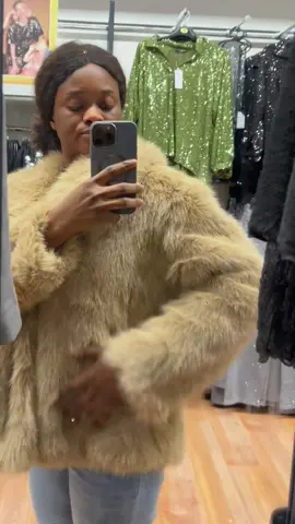 Linked above 🥰 #tiktokmademebuyit #fashiontok #outfitinspo #trend #furcoat 