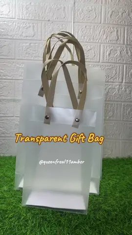 Ang presentable pag dito naka lagay sa transparent gift bag ang gift, souvenir, and give a ways natin mga mii! Transparent Gift Bag☺️ #transparentgiftbag #giftbag #plasticgiftbag #gift #souvernir 