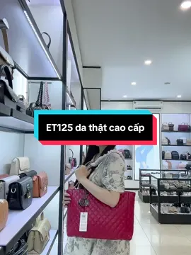 ET125 da thật cao cấp #tuixachelly #tuixachellychinhhang #tuixach #tuixachnu #tuixachcaocap #tuixachdep #tuixachchinhhang #tuixachellycaocap #tuixachthoitrang #tuixachxinh #tuixach2024 #trending #trendingvideo #xuhuong #thoitrang #thoitrangnu #thoitrangnuhottrend  