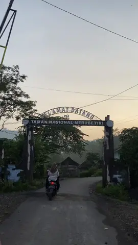 First time kebandialet wkwk, pdahal deket bgt dari rumah #pantaibandialit #pesonajember #merubetiri #fyp #CapCut #jember 