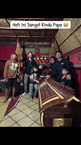 TUHAN Aq sangat rindu 🖤😭😭🖤 Bawa Papa dalam Mimpiku 😢 #fyp #fypシ #fypシ゚viral #toraja #mentirotiku #mentirotikuguesthouse #mentirotikubatutumonga 