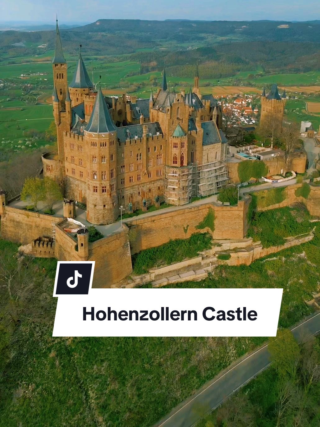 Hohenzollern Castle 🇩🇪: A Real-Life Hogwarts This Christmas ✨🎄 #hohenzollern #Castle  #harrypottervibes #christmas #germany #travel 