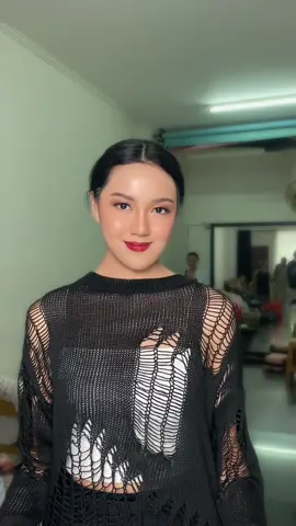 Toba Dream Fashion Week  Client : Maura  Make up : Makeup.Carla #tobadreamfashionweek2024 #fashionshowbatak #makeupartist #makeupwisuda #makeupegegementjakartapusat #makeupjabodetabek #makeupcipanascianjur #makeupjakartaselatan #makeupgraduation 