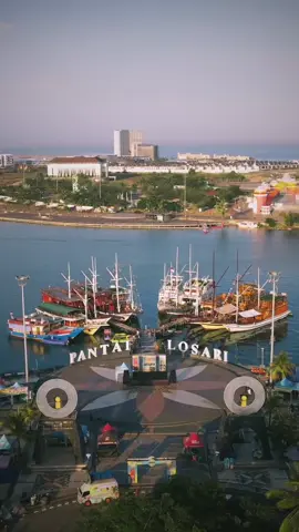 Tiba-tiba di Makassar 🤩 #fyp #dronelife #djindonesia  #makassar #makassarcity #pantailosari #masjid99kubahmakassar 