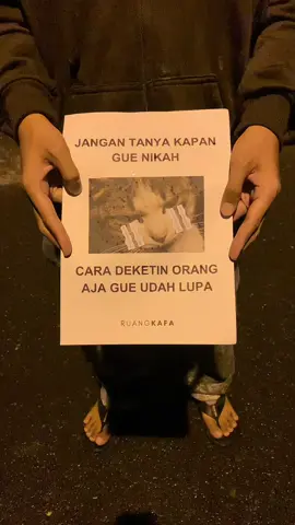 Cara deketin aja gue lupa. #katakata #QuotesIndo #QuotesOfTheDay #xybca #deketin #lupa 