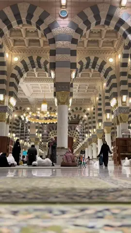 🥹🤲🏼 #medina #masjidnabawi #madinahalmunawaroh #mosque #umroh2024 #fyp #المدينه_المنوره 