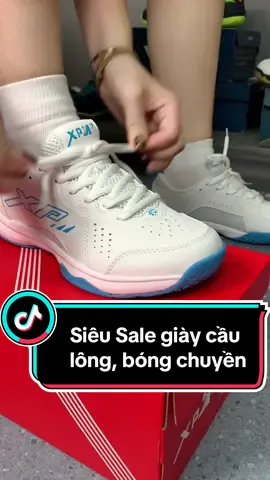 Giày cầu lông có hơn 200 chắc giày đểu à? Ơ giày có hơn 200 mà xịn thật này 😳 #giaycaulong #giaybongchuyen #giaypickleball #giaychaybo #giàythethaonamnu #giaythethao #giaythethaodanang #giayxp #xuhuongtiktok #review 