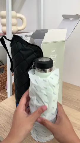 Lucuuu warnanyaaa #tumbler #tumblerantitumpah #tumblerstainless #botolminum #botolair #fjbottle #tumblertahanpanas 