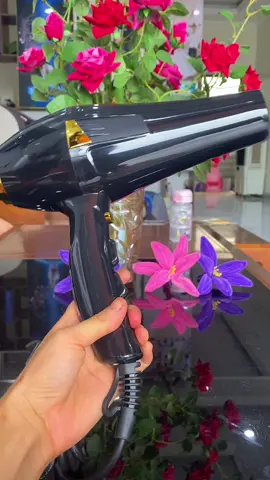 Máy sấy tóc cwell#maysaytoc #maysay #maysaytocmini #maysaytoc2chieu #maysaytoctaokieu #maysaycwell #xuhuong #viral #fyp 