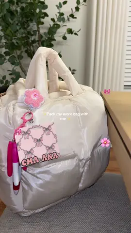 Just a medical assistant who loves cute things for work 🌸🎀 #medicalassistant#medicalfield#healthcare#fy#latina#latinacontentcreator#bow#bowseason#packmybagwithme#workbag#whatsinmyworkbag#whatsinmybag#medicalassistantlife#pinklover#marshallsfinds#pink#touchland#rhodeliptreatment#organizingtiktok#forthegirlies  