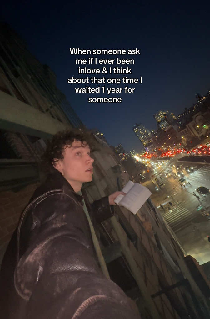 #nyc #darkacademia #Love #hopelessromantic 