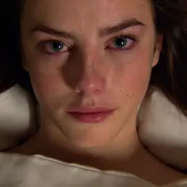her eyes are so pretty #skinsuk #skinsedit #effyskins #effystonem #skinsgen1 #skinsgen2 #kayascodelario 